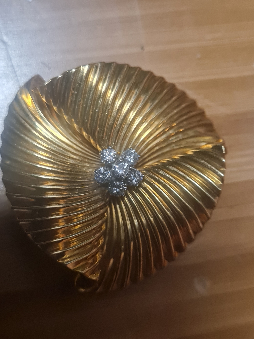 Vintage Tiffany  18kt Gold With 6 Diamond Brooches